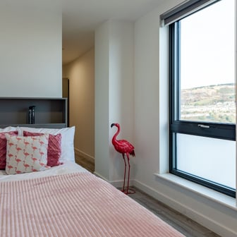 Sky View En Suite - Image 1